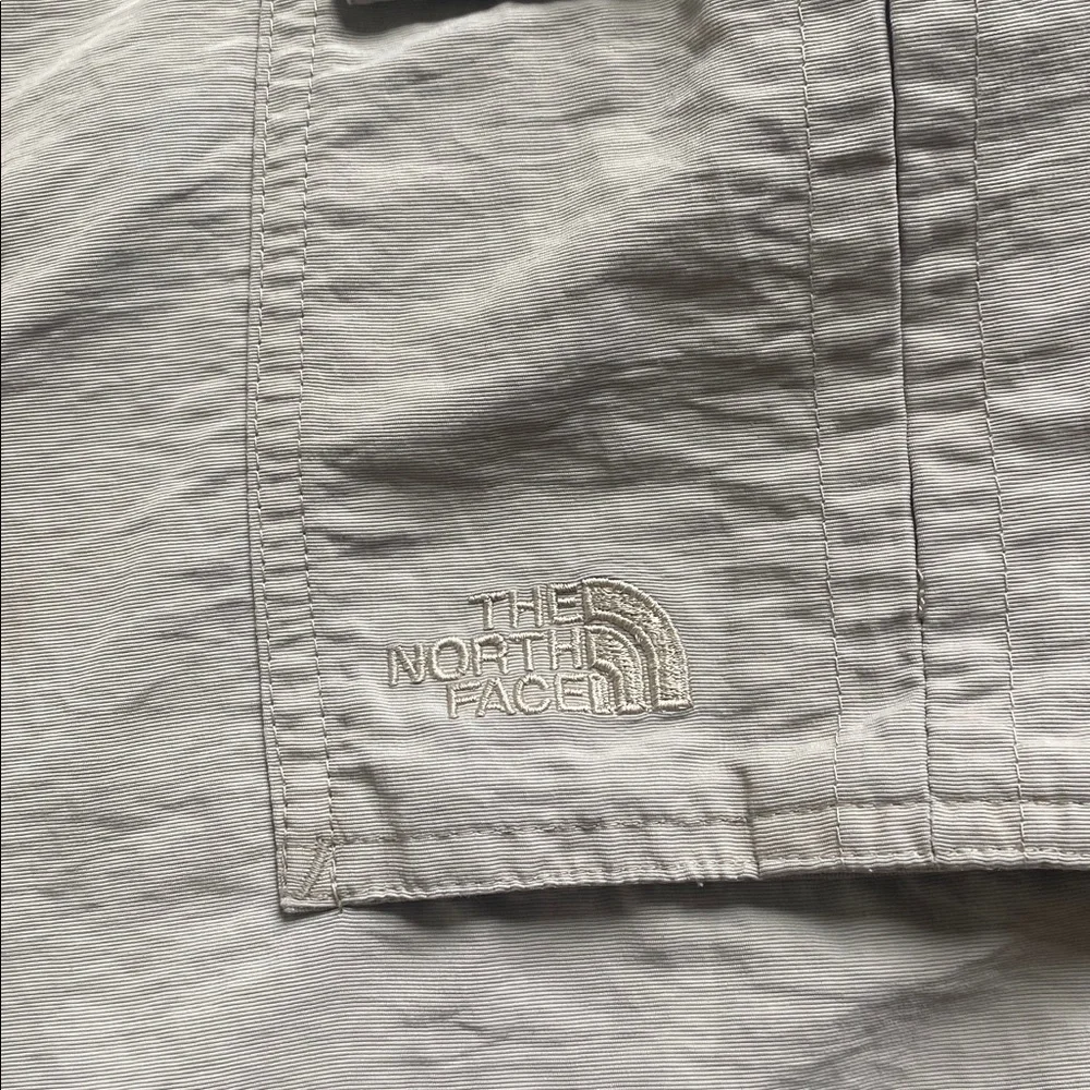 Men's Khaki Cargo Shorts with Built-In Belt The North Face XXL